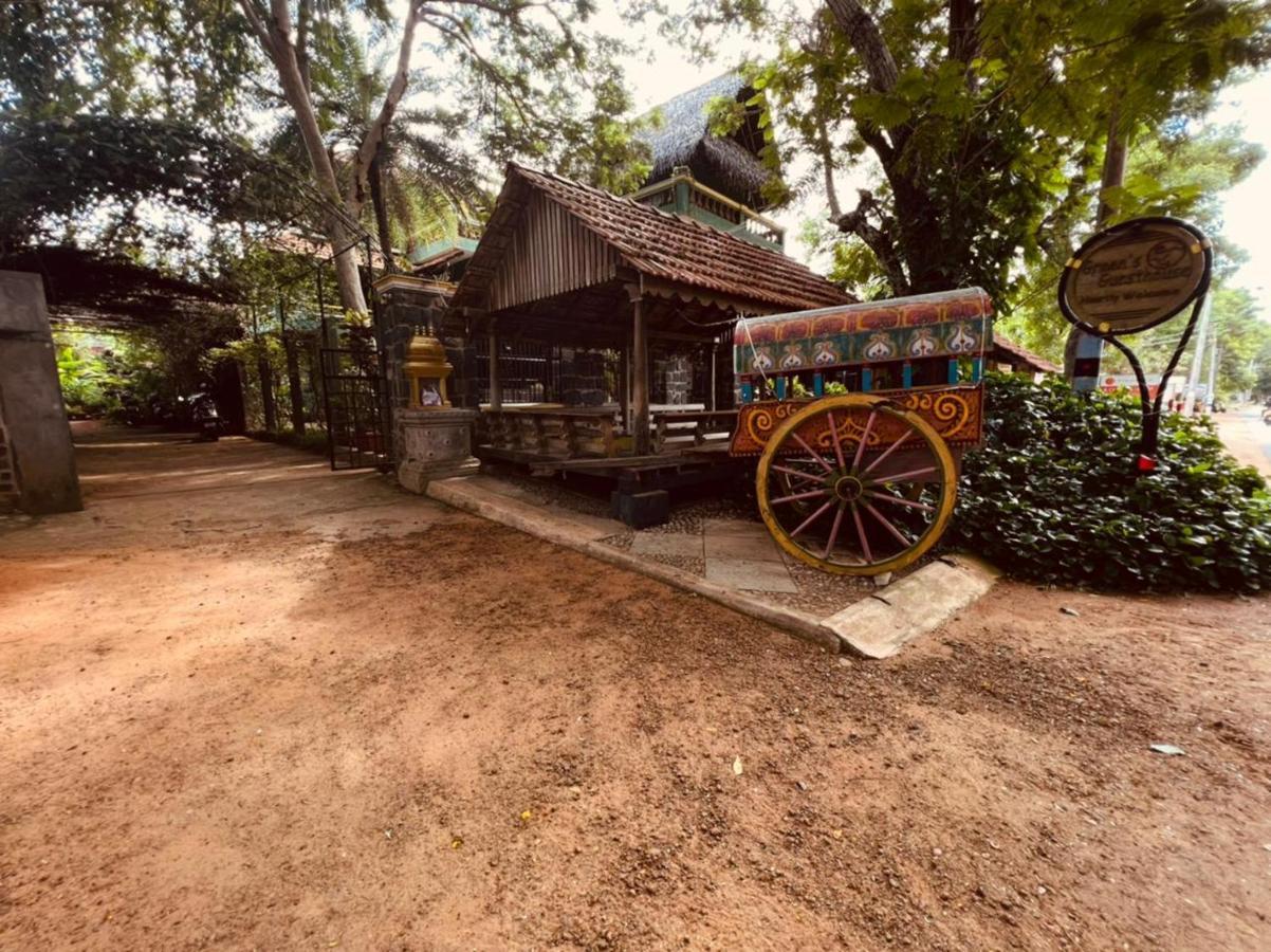 Green'S Guest House Auroville Bagian luar foto