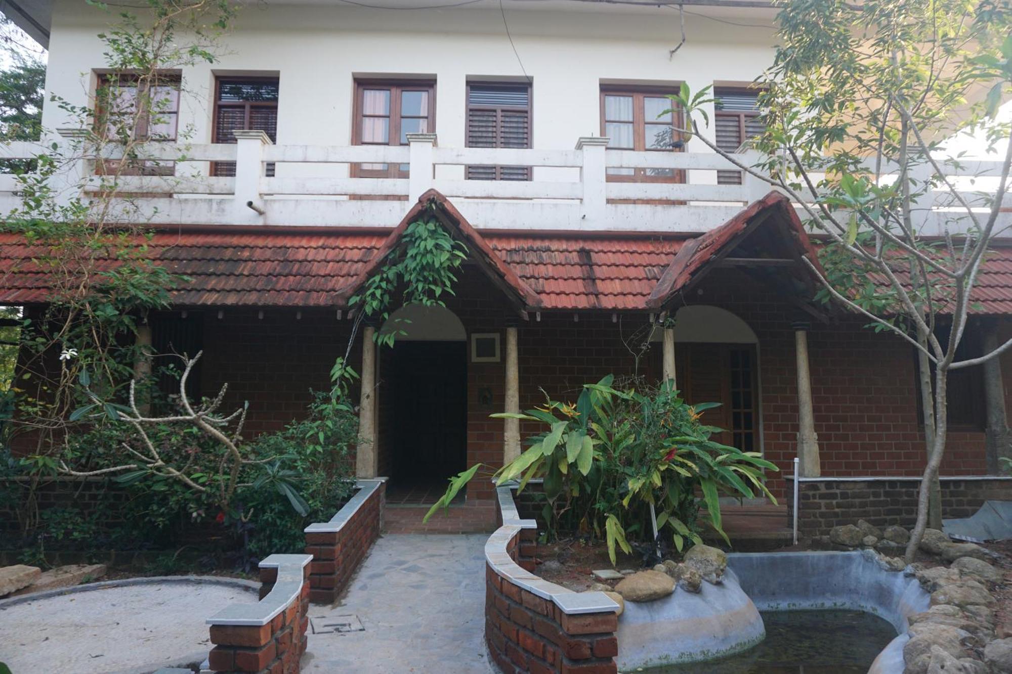 Green'S Guest House Auroville Bagian luar foto